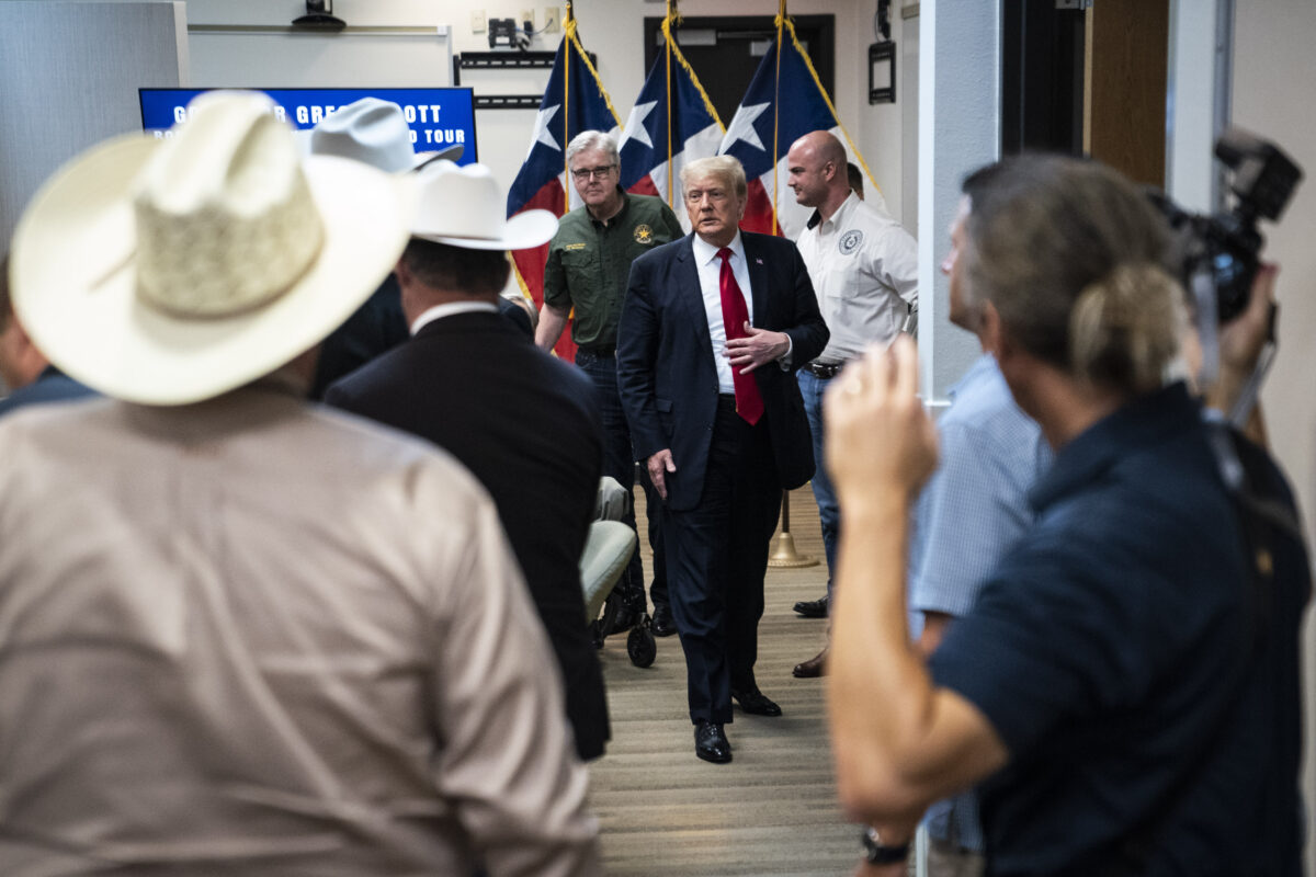 GOP embraces Trump during visit to Texas, border wall | News, Sports ...